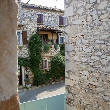 Casa Vecia