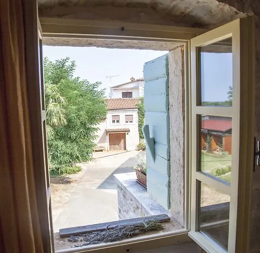 Vila Casa Vecia